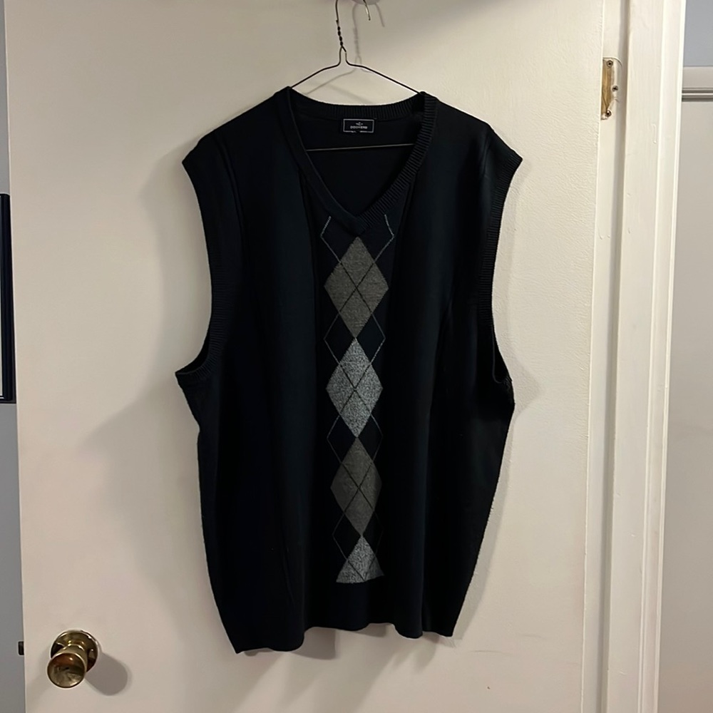 Dockers navy argyle sweater vest